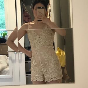 NWT Nastygal embroidered gold and cream romper 6